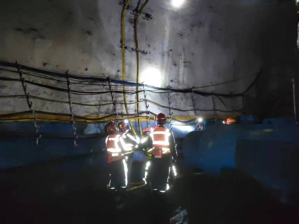 陜煤建設(shè)機(jī)電安裝公司神府項(xiàng)目部：過(guò)年不停歇，打響2024年工程“開(kāi)門(mén)紅”