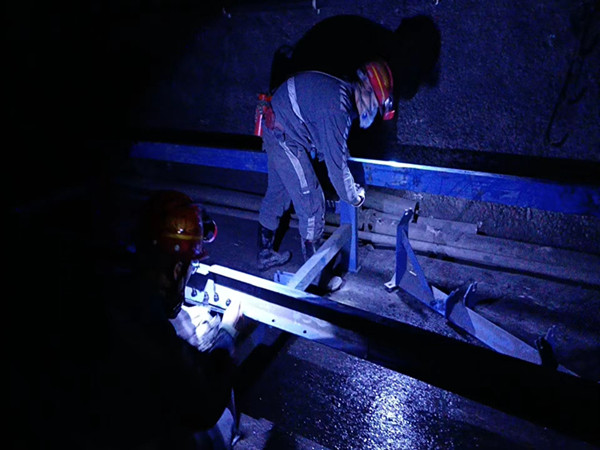 陜煤建設(shè)機(jī)安裝公司涌鑫項(xiàng)目部：春節(jié)不停工，全力以赴搶工期