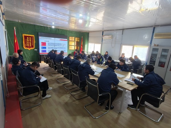 陜煤建設(shè)銅煤公司各基層項(xiàng)目部職工大會(huì)火熱進(jìn)行中