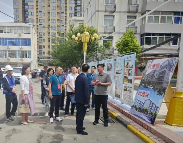 西安市新城區(qū)人大代表、政協(xié)委員蒞臨陜煤建設(shè)新城公司干休所項(xiàng)目進(jìn)行調(diào)研