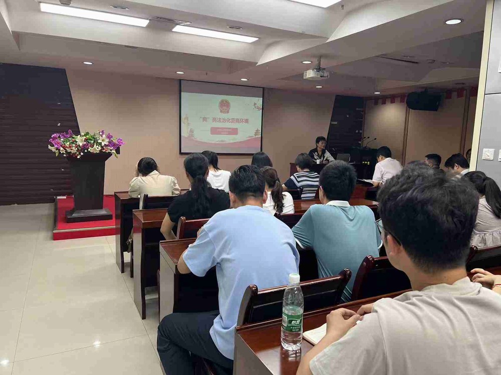 陜煤建設(shè)多舉措開(kāi)展“民法典宣傳月”活動(dòng)