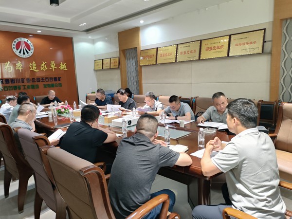 陜煤建設(shè)銅煤公司第三項(xiàng)目部承建的王石凹煤礦工業(yè)遺址公園煤炭科技博物館項(xiàng)目順利通過竣工驗(yàn)收