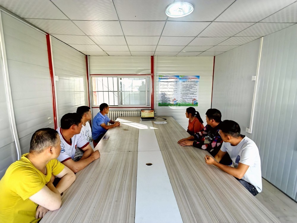 陜煤建設(shè)銅煤公司第十三項目部： 答好應試卷，不懼“熱”烤驗