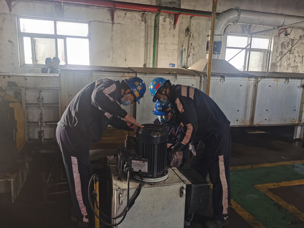 陜煤建設(shè)洗選煤運(yùn)營公司紅柳林洗煤廠項目部： “精、細(xì)、實”重磅出擊 打好安全生產(chǎn)“組合拳”