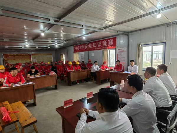 陜煤建設(shè)煤礦運(yùn)營(yíng)服務(wù)分公司：深化國(guó)防教育 共筑愛(ài)國(guó)情懷