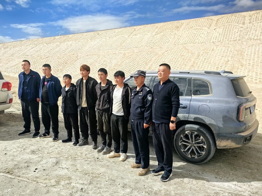 陜煤建設(shè)天工公司：與時間賽跑，6小時上演生死戈壁灘救援