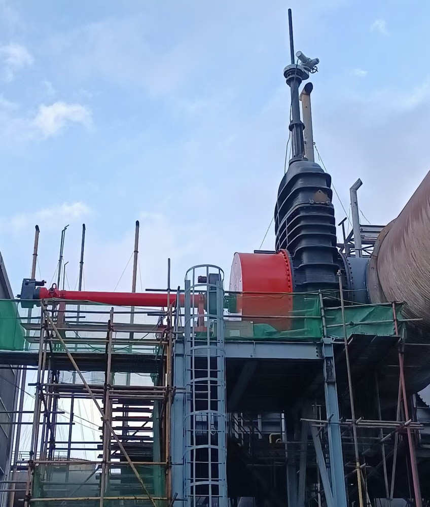 全力以赴！八小時(shí)圓滿完成煤氣管道DN2400帶壓開孔作業(yè)