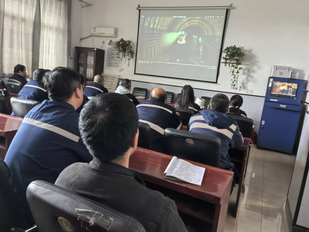 陜煤建設(shè)洗選煤運(yùn)營公司澄合山陽運(yùn)營項目部：以安全“預(yù)警”?！绊槙场辫T“防線”