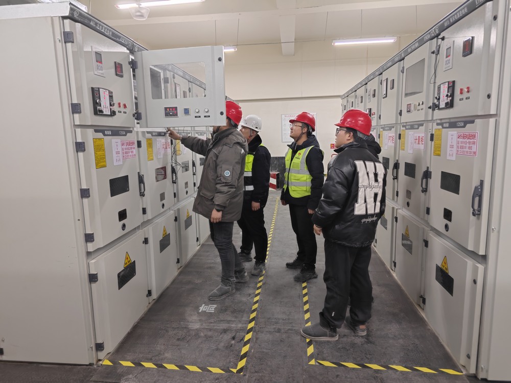 陜煤建設(shè)銅煤公司泰寶酒店式公寓項目“喜迎”送電 展現(xiàn)高效執(zhí)行力。