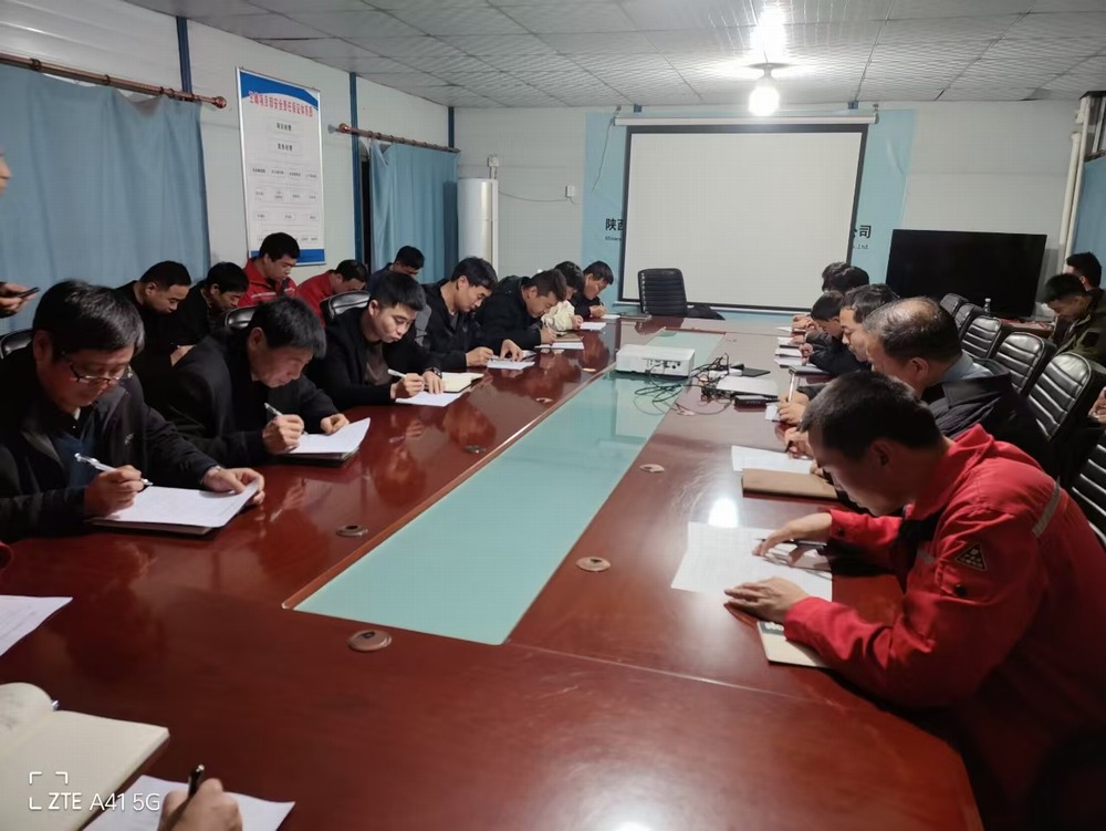 陜煤建設(shè)礦建二公司安裝項(xiàng)目部：安全“從頭”開始，筑牢安全防線