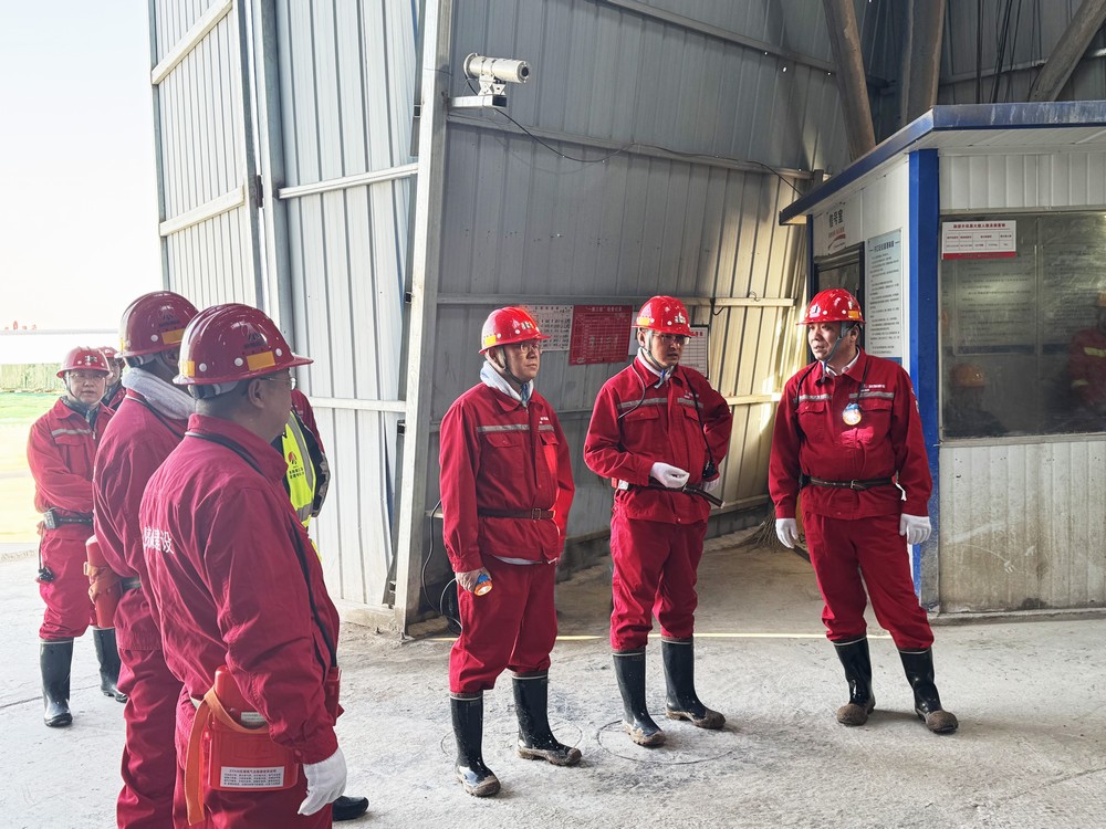 陜煤集團(tuán)安全檢查組到陜煤建設(shè)礦建三公司紅柳林項(xiàng)目部開展一季度安全生產(chǎn)及消防安全大檢查