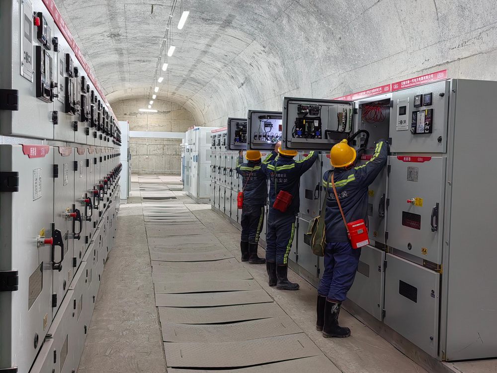 陜煤建設(shè)機電安裝公司酒鋼項目部：電氣安裝圓滿收官，安全質(zhì)量鑄就口碑