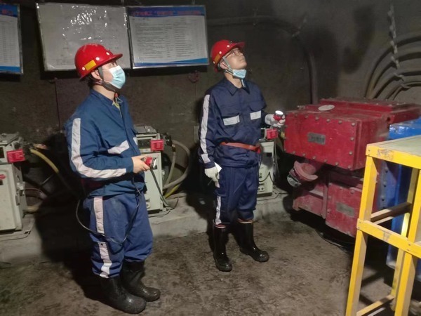 陜煤建設煤礦運營服務分公司：學實兩會精神 促企穩(wěn)健發(fā)展