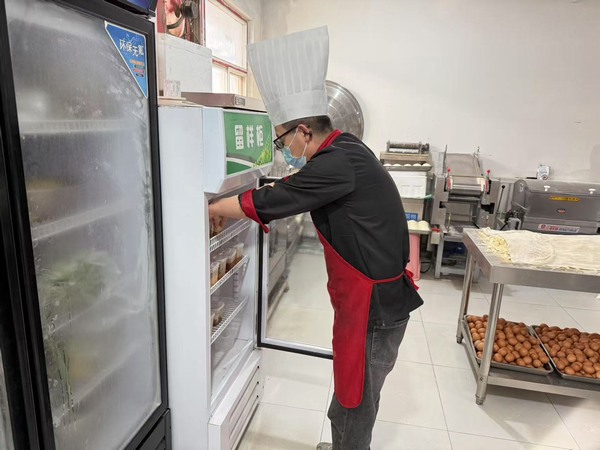 陜煤建設(shè)煤礦運營服務(wù)分公司：后勤保障再升級 職工幸?！皾M格電”