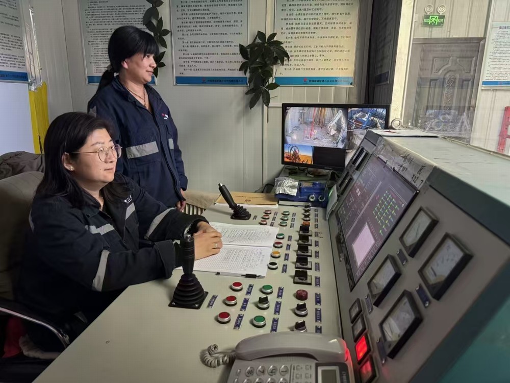 以愛之名，致敬每一位職場“超人媽媽”