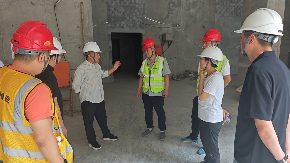 陜煤建設(shè)銅煤公司：保險(xiǎn)公司專家深入施工現(xiàn)場開展安全檢查與培訓(xùn)