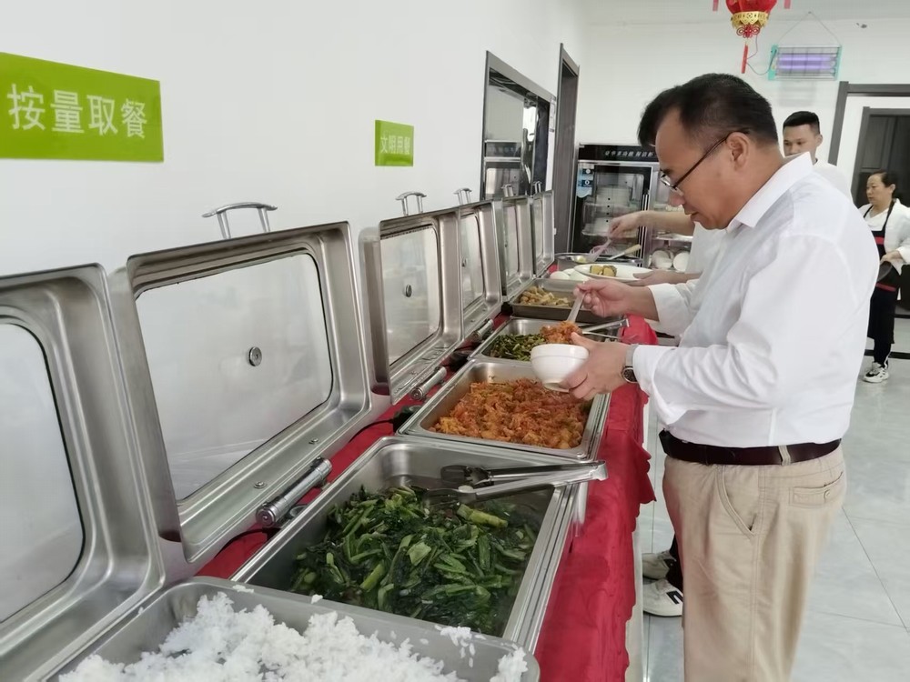 陜煤建設(shè)礦建三公司:從“舌尖”到“心間” 守護職工幸?！笔场肮?></div>
                                <div   id=