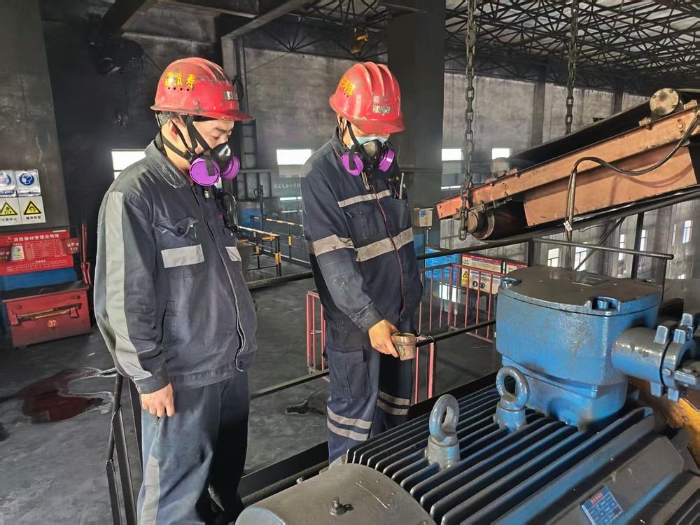 陜煤建設(shè)洗選煤運(yùn)營(yíng)公司澄合山陽(yáng)運(yùn)營(yíng)項(xiàng)目部：烈日炙烤，他們的堅(jiān)守最“滾燙”