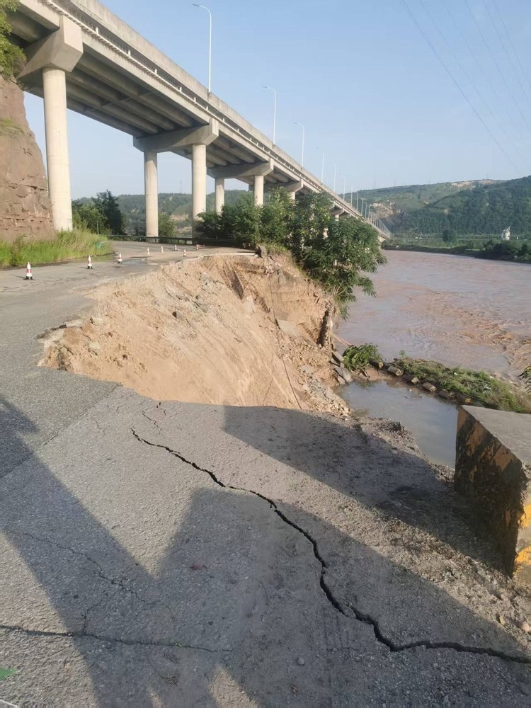 陜煤建設(shè)設(shè)計研究院：陜西彬長小莊礦進礦道路搶險修復工程圓滿通過驗收