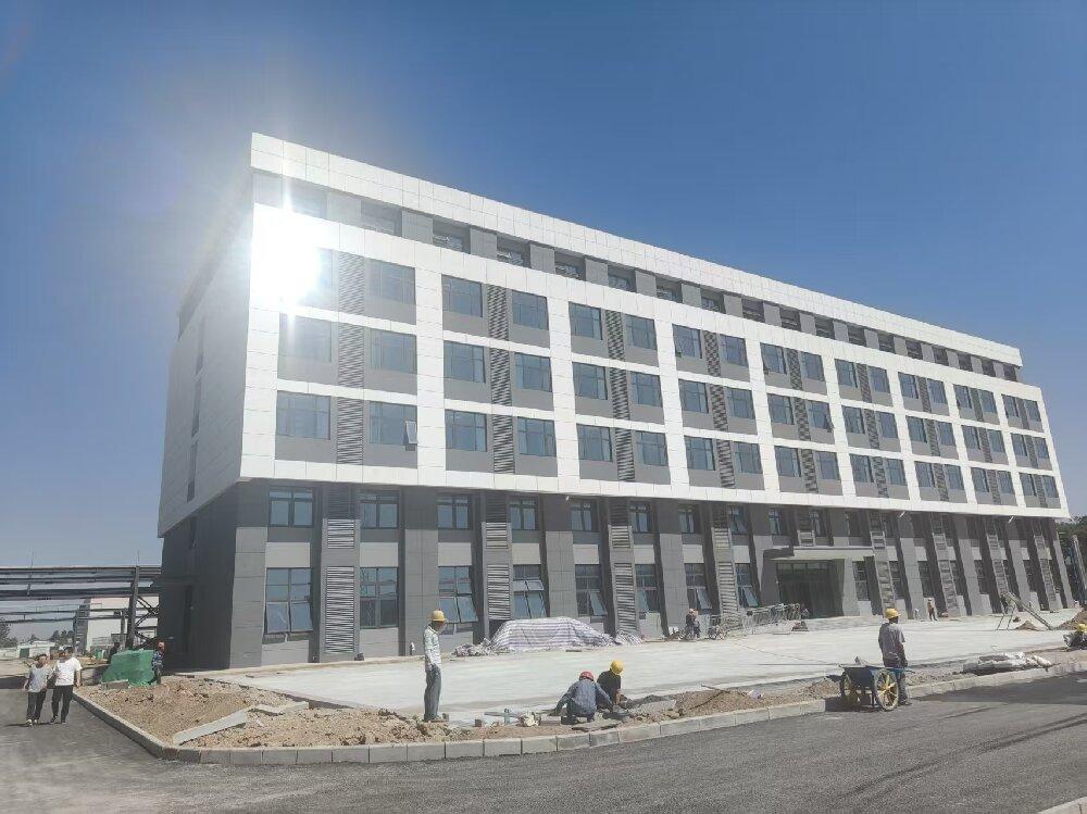 陜煤建設(shè)渭南分公司承建的胡家河二號風(fēng)井項(xiàng)目綜合樓工程順利通過竣工驗(yàn)收