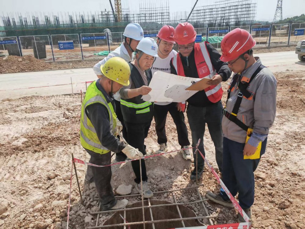 陜煤建設(shè)天工公司：“黨建＋”匯聚磅礴力量，驅(qū)動(dòng)高質(zhì)量發(fā)展新引擎