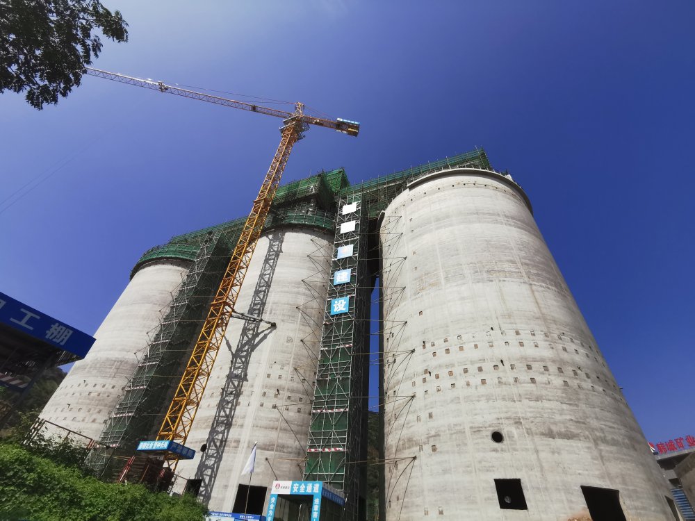 陜煤建設(shè)韓城分公司土建十一部：中秋月照施工路，國慶情燃建設(shè)魂