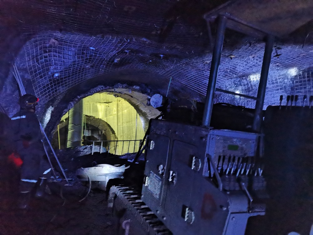  捷報！陜煤建設礦建二公司郭家灘項目部關鍵工程安全順利貫通