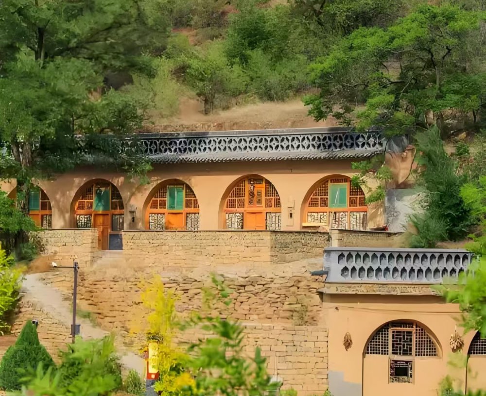 俯身見(jiàn)“世面”