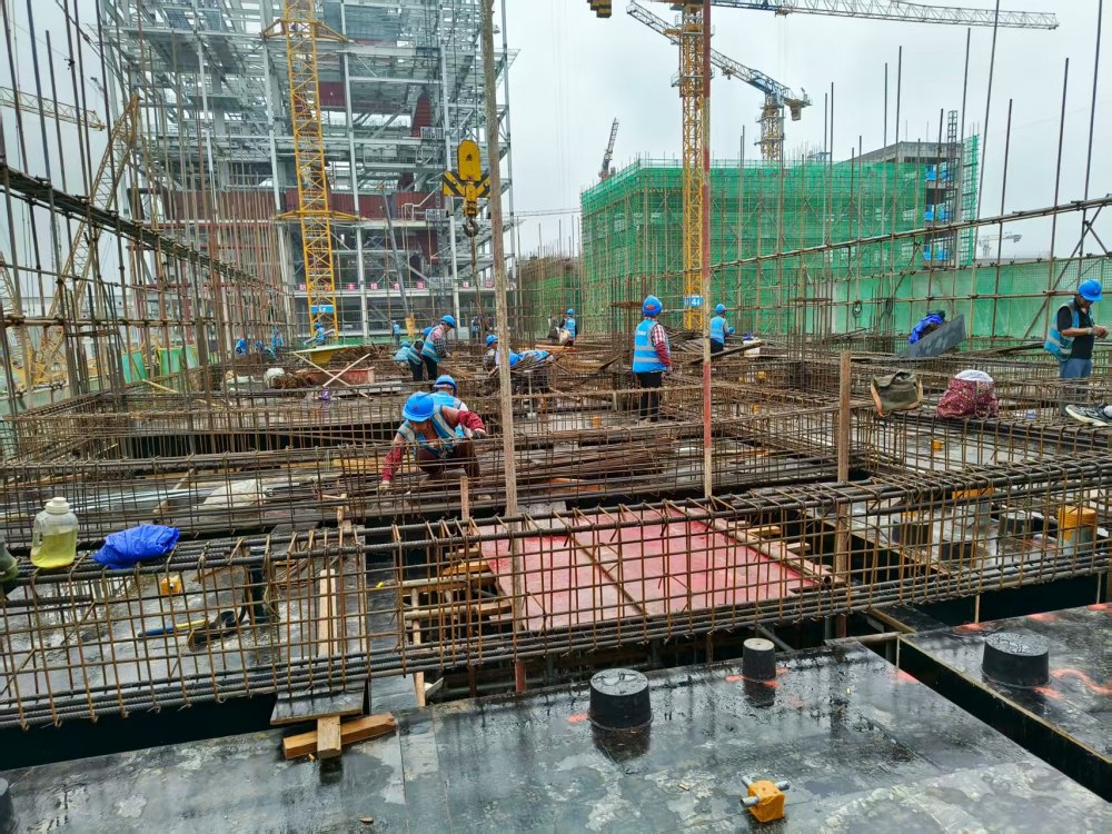 陜煤建設(shè)韓城分公司土建四項(xiàng)目部：歲寒攻堅(jiān)正當(dāng)時(shí)，鐵軍鏖戰(zhàn)展雄風(fēng)