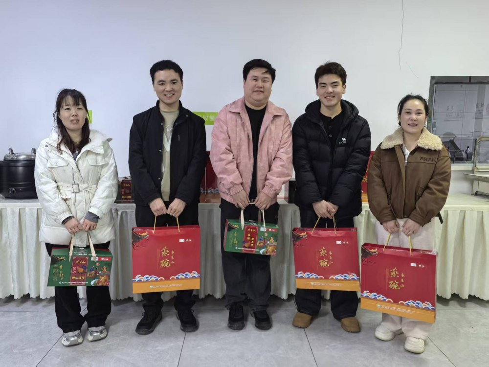 陜煤建設(shè)礦建三公司開展春節(jié)送溫暖系列活動